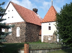 Bild 4: Kirche Naundorf